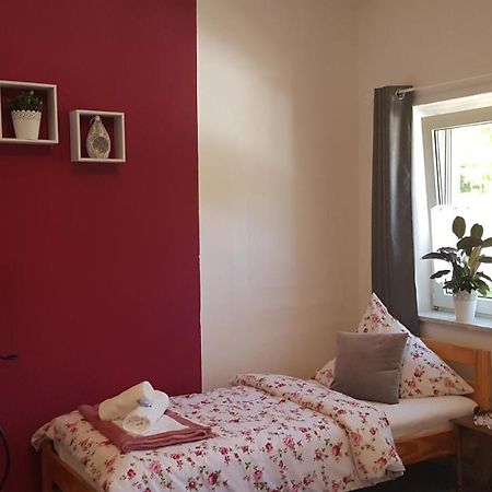 Gasthaus Alter Bahnhof Hotel Metzdorf Buitenkant foto